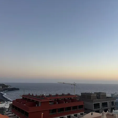 Mar De Lava Puerto De Naos