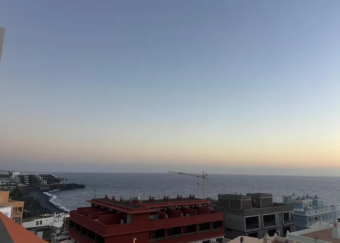 Mar De Lava Puerto De Naos