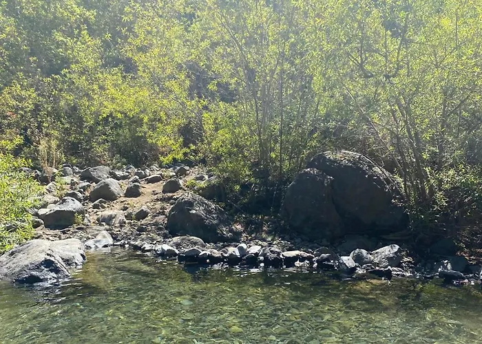 Mar De Lava Puerto De Naos